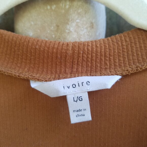 IVOIRE Cardigan In Pumpkin Rust Orange | Long Length with POCKETS - Picture 6 of 6